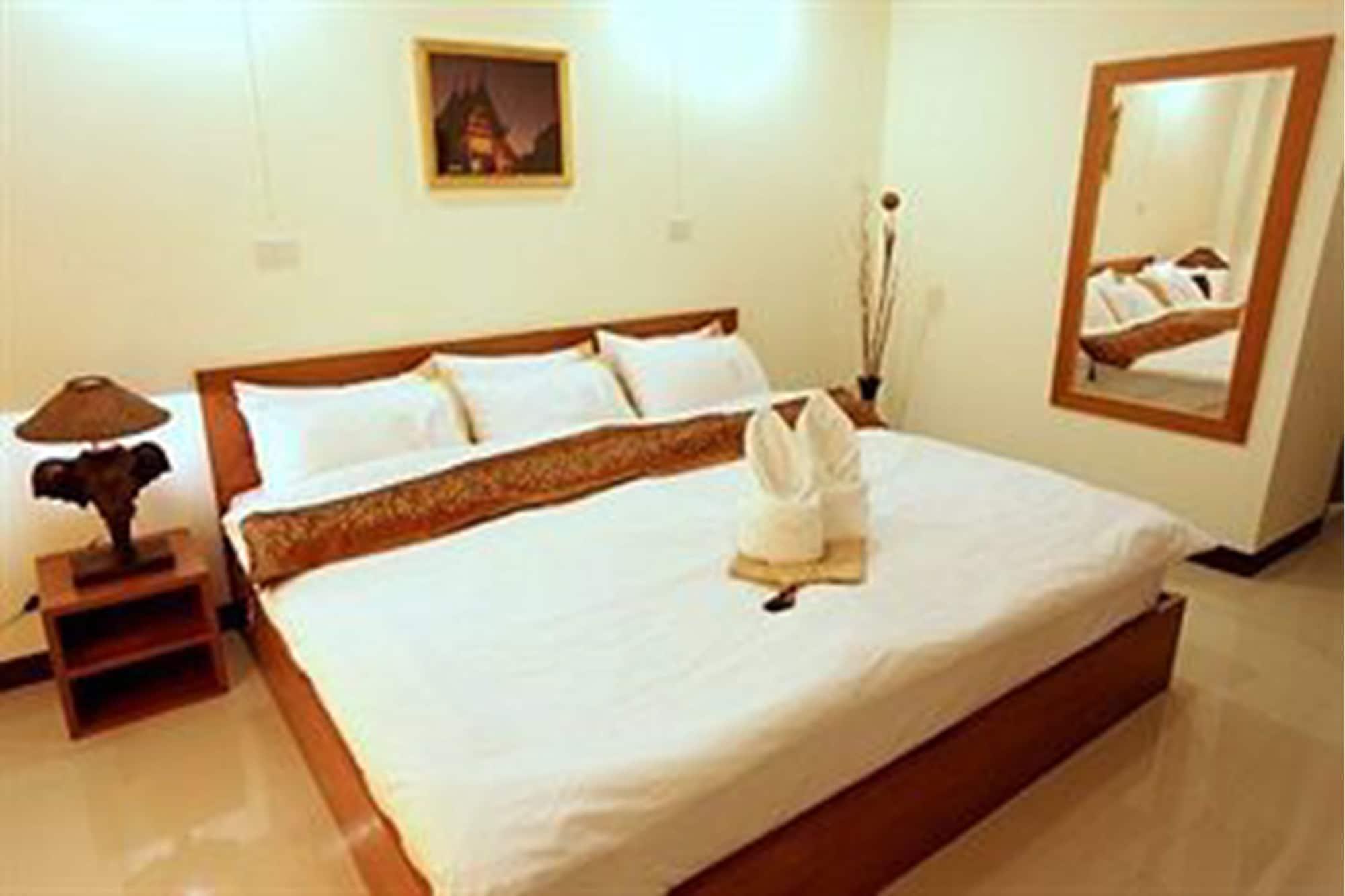 Rafael Hotel And Mansion Bangkok - Sha Extra Plus Certified Buitenkant foto