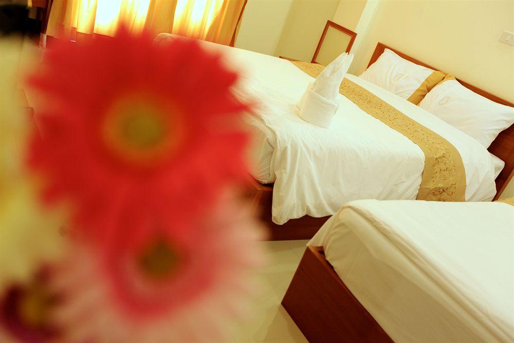 Rafael Hotel And Mansion Bangkok - Sha Extra Plus Certified Buitenkant foto